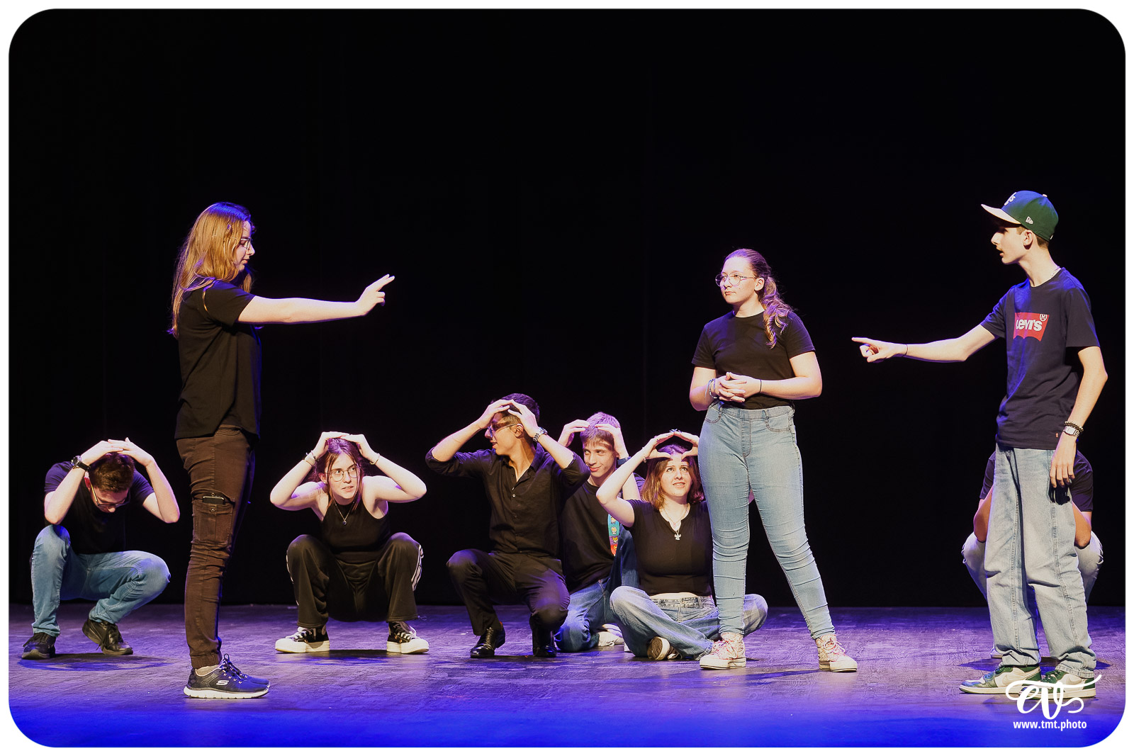 BLANCHE-NEIGE FOUTUE FORET